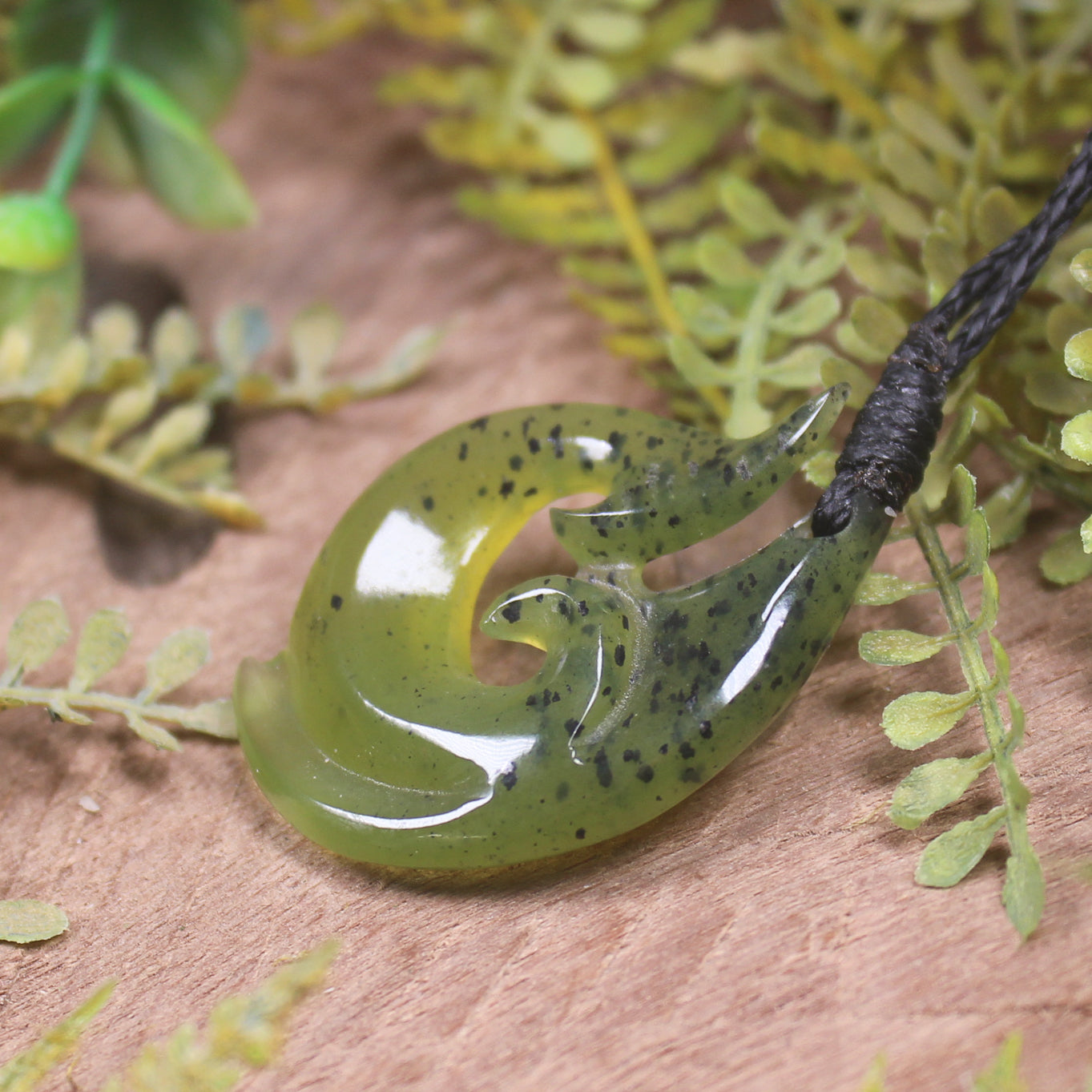 Tangiwai Pounamu Hei Matau pendant  - NZ Greenstone