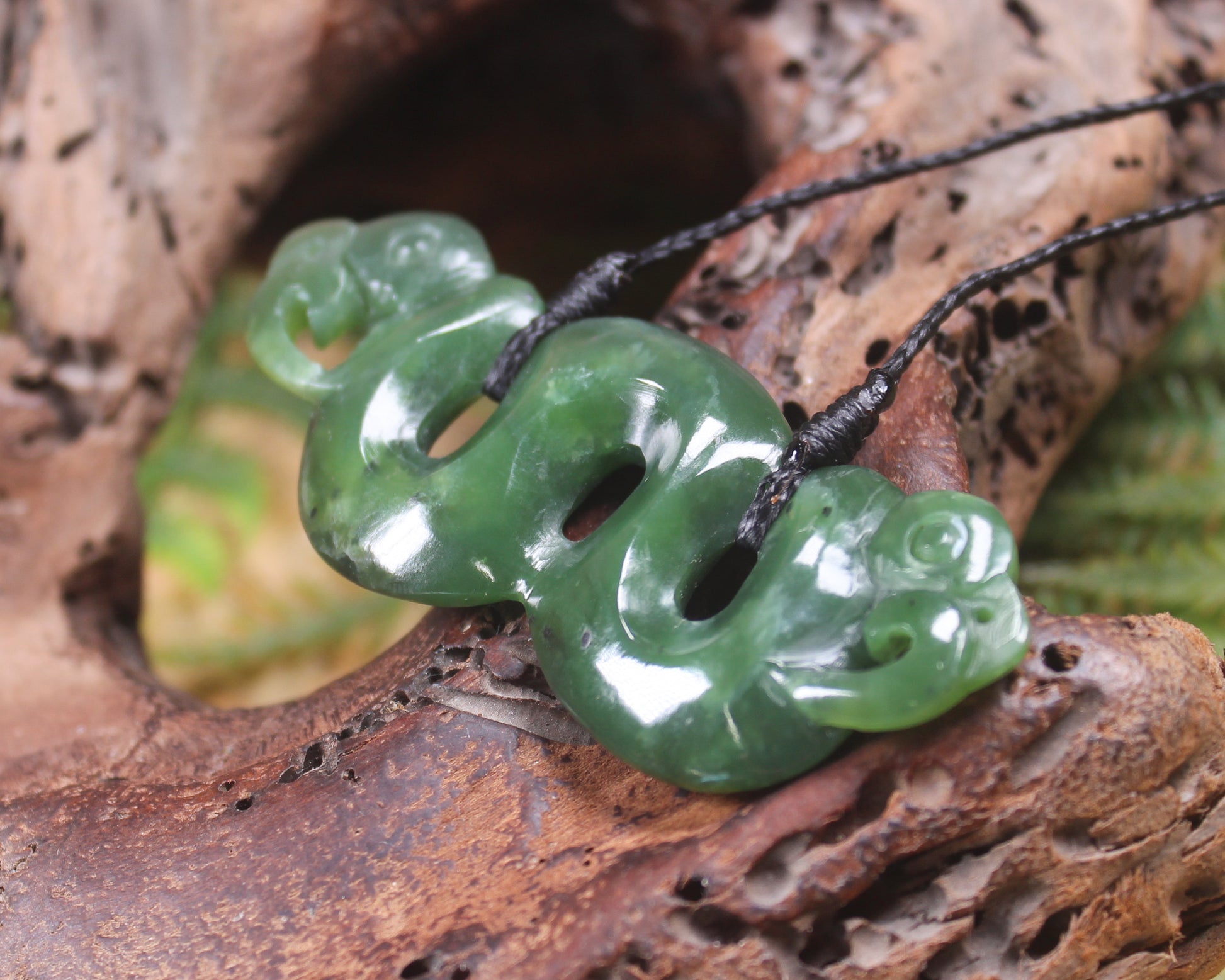 Pekapeka Pendant carved from Hapopo Pounamu - NZ Greenstone