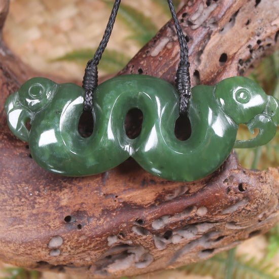 Pekapeka Pendant carved from Hapopo Pounamu - NZ Greenstone