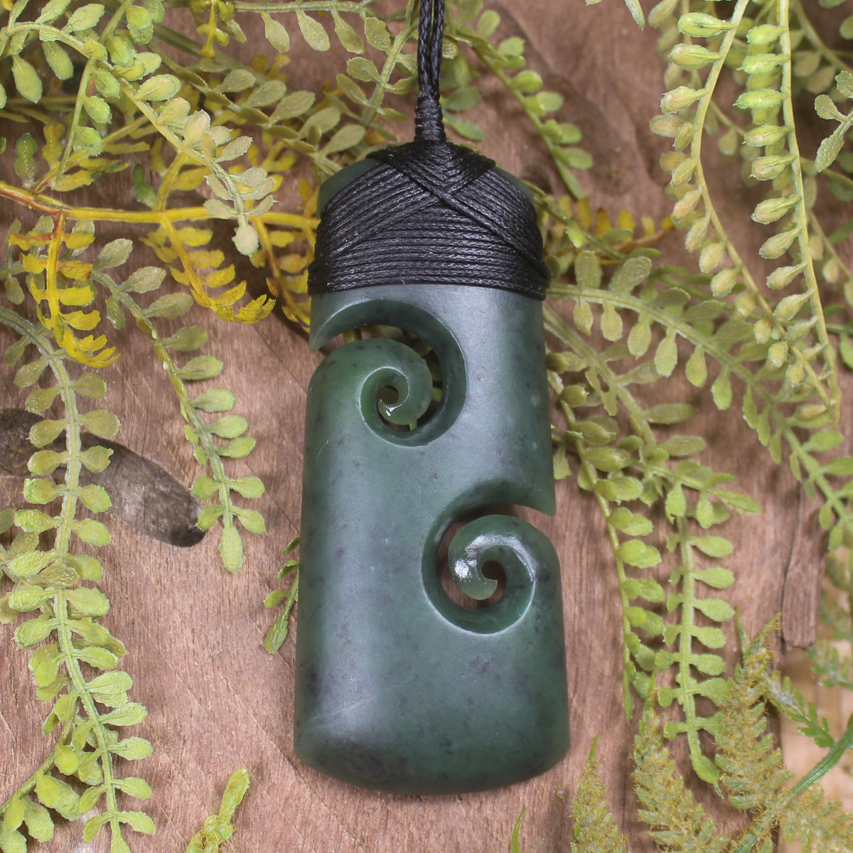 Rimu Pounamu Toki with Koru