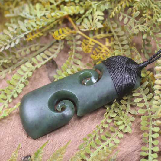 Rimu Pounamu Toki with Koru