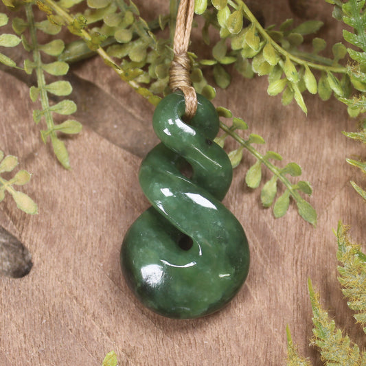 Twist or Pikorua carved from Hapopo Pounamu - NZ Greenstone