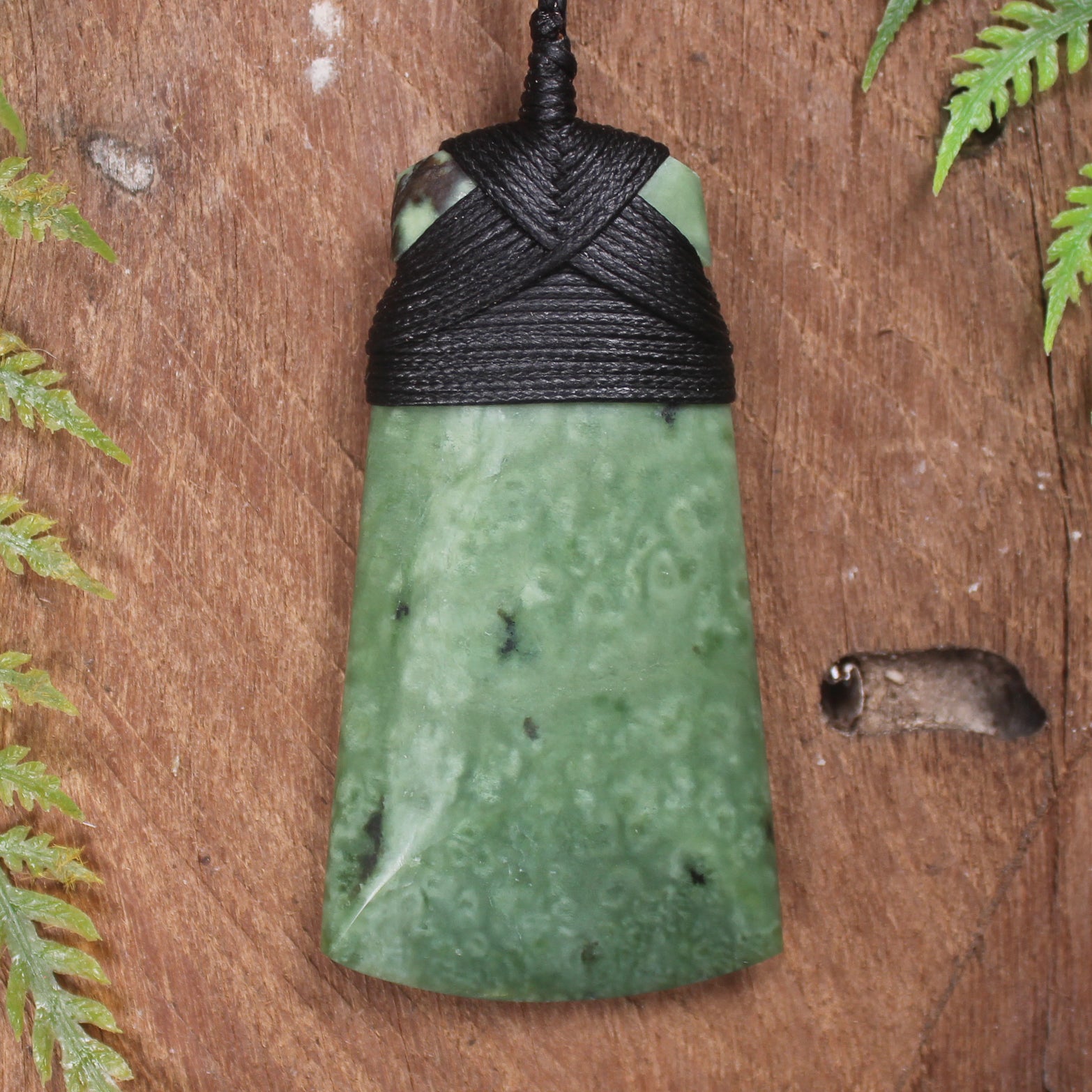 Kawakawa Pounamu Toki