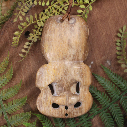 Whale bone hei tiki