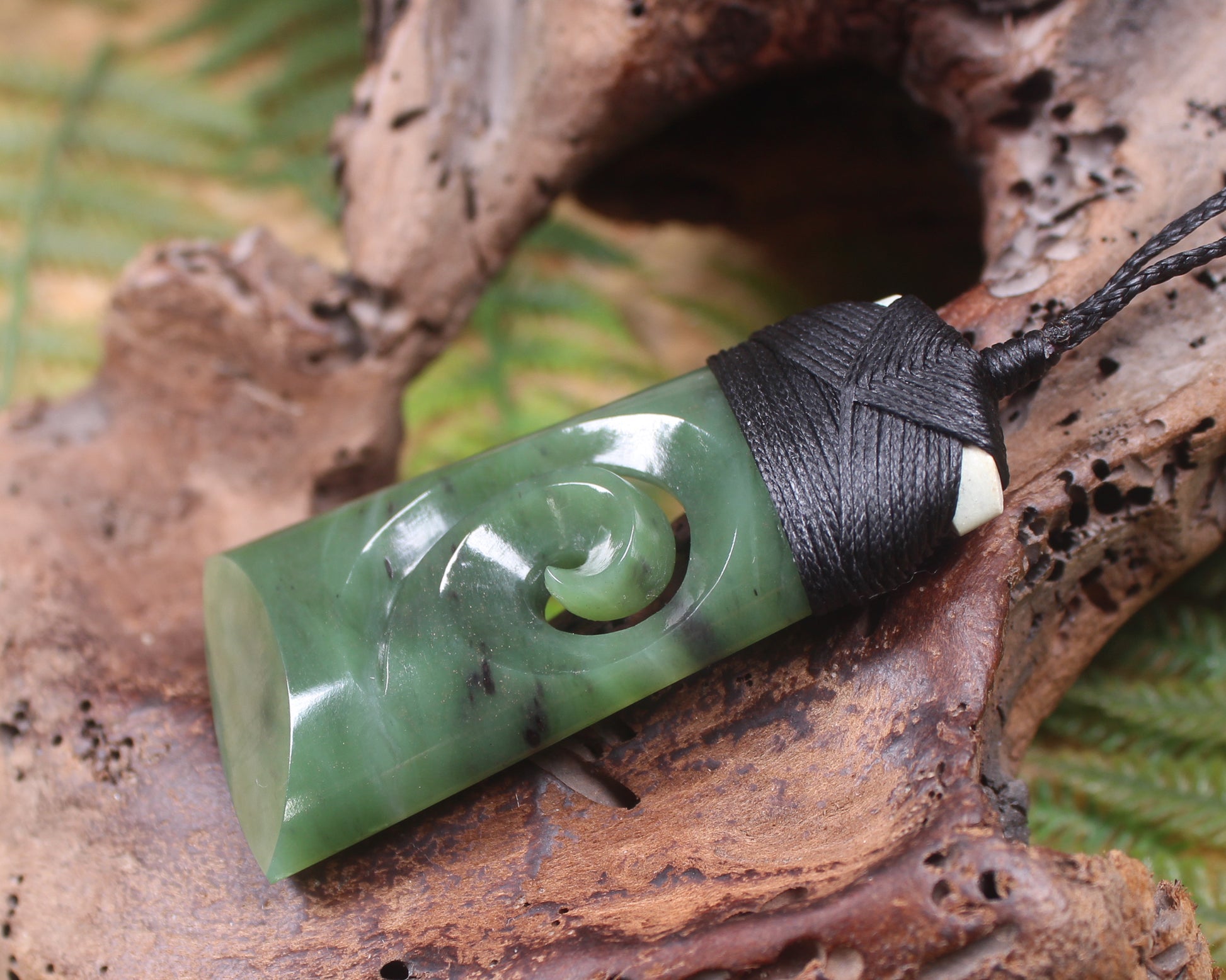Toki or Adze with Koru carved from Hapopo Pounamu - NZ Greenstone