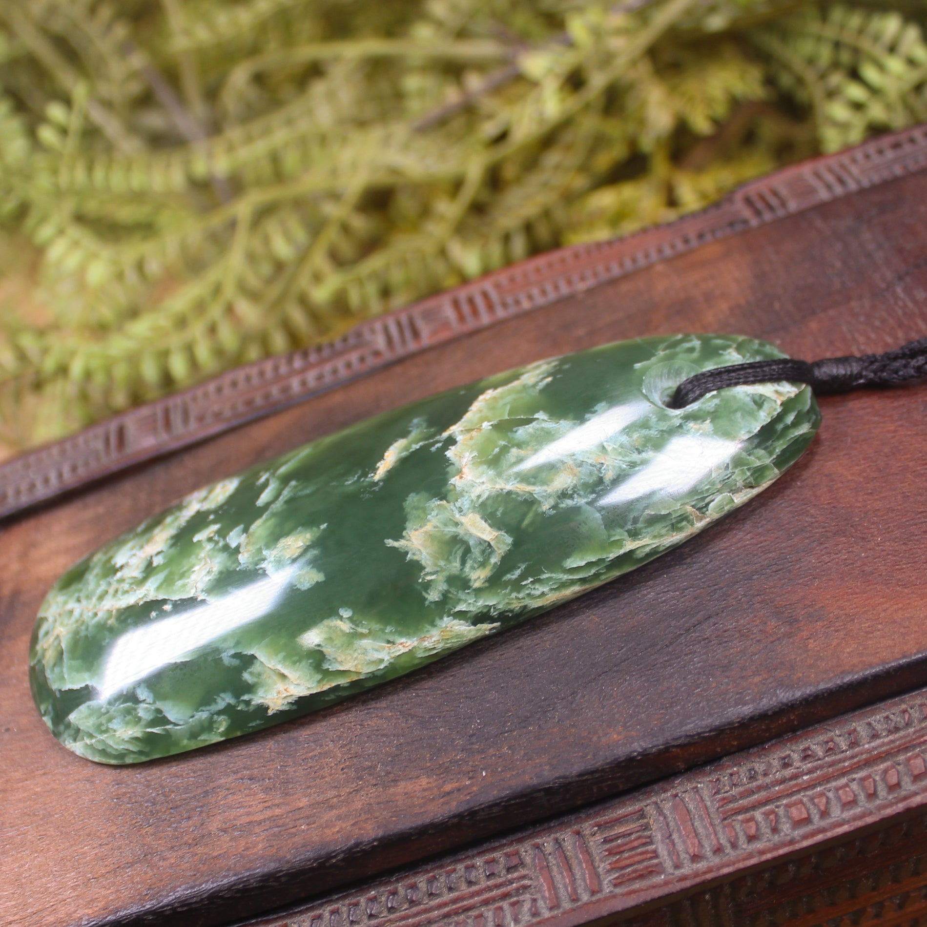 Flower Jade Pounamu Roimata Pendant - NZ Greenstone