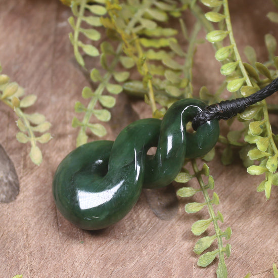 Twist carved from Kawakawa Pounamu - NZ Greenstone