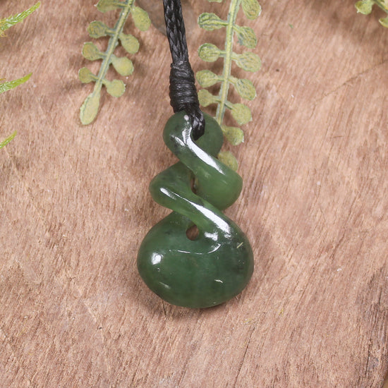 Twist or Pikorua carved from Hapopo Pounamu - NZ Greenstone