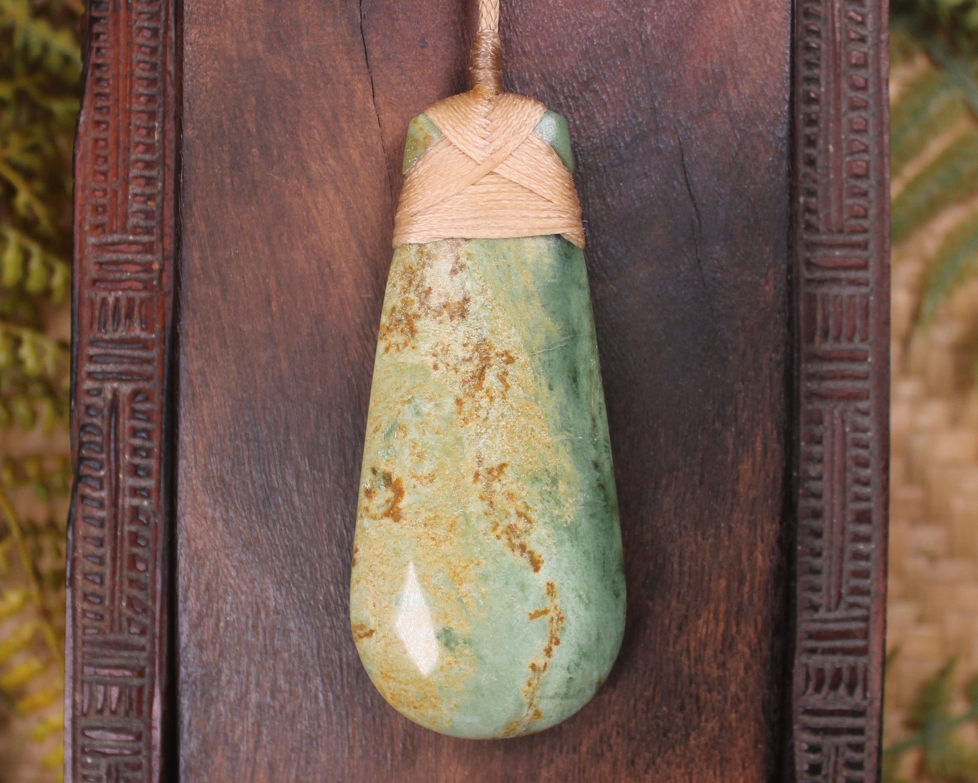 Flower Jade Pounamu Roimata Pendant - NZ Greenstone