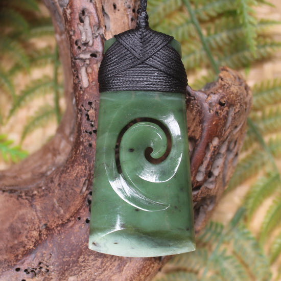 Toki or Adze with Koru carved from Hapopo Pounamu - NZ Greenstone