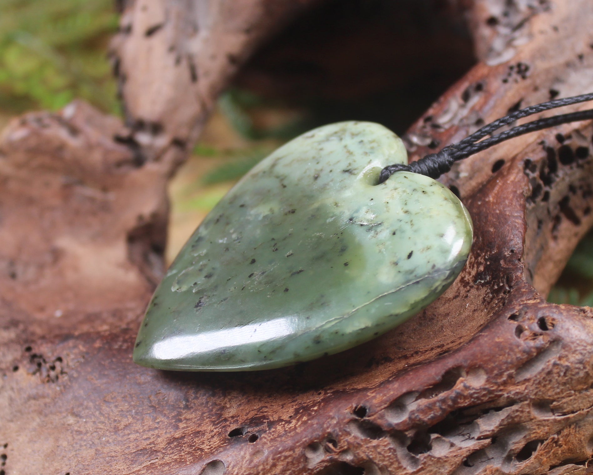 Heart carved from Rimu Pounamu - NZ Greenstone