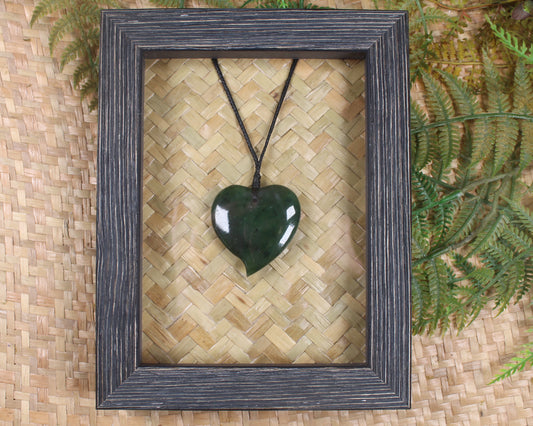 Kawakawa Pounamu Heart Pendant - NZ Greenstone 