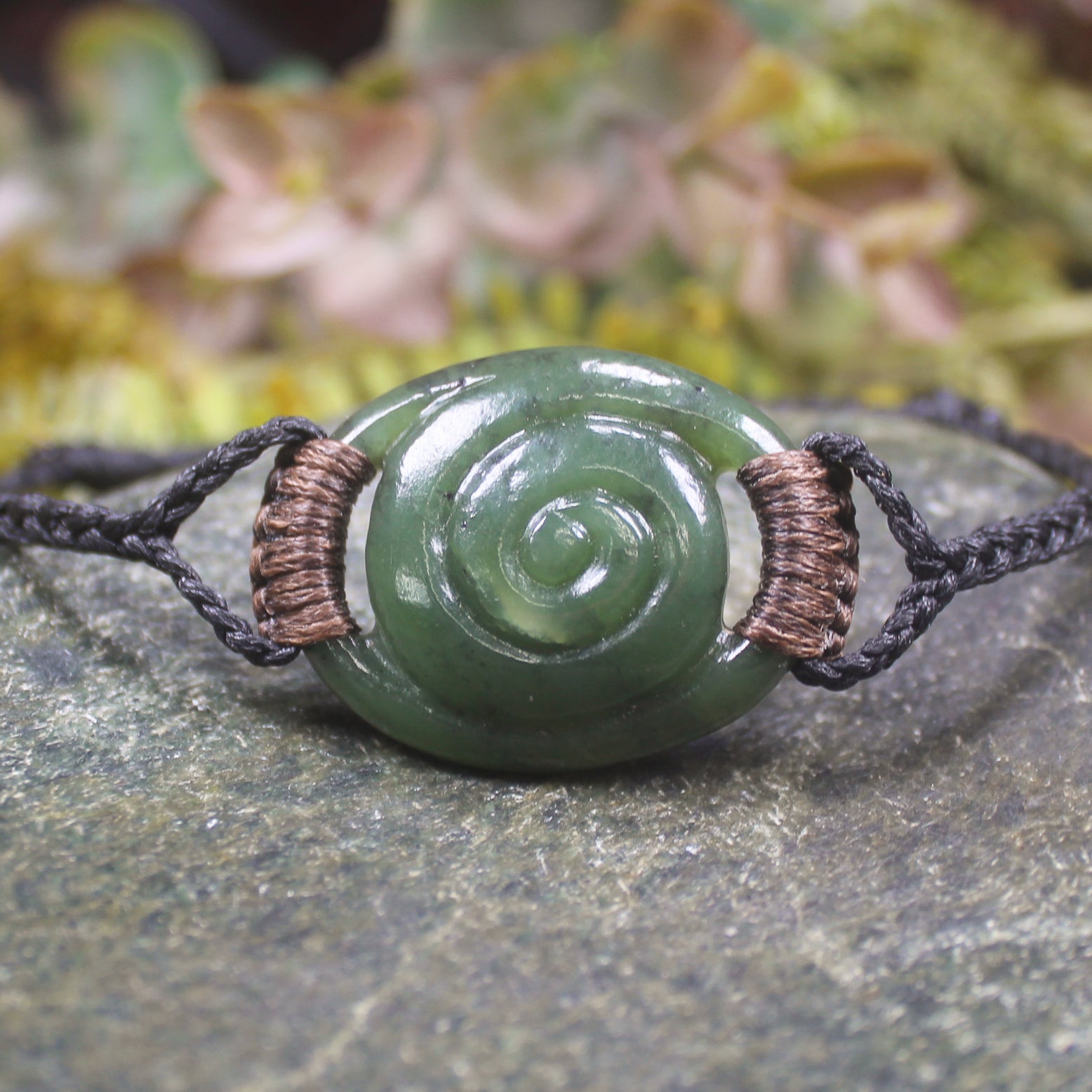 Adjustable cord bracelet with Hapopo Pounamu