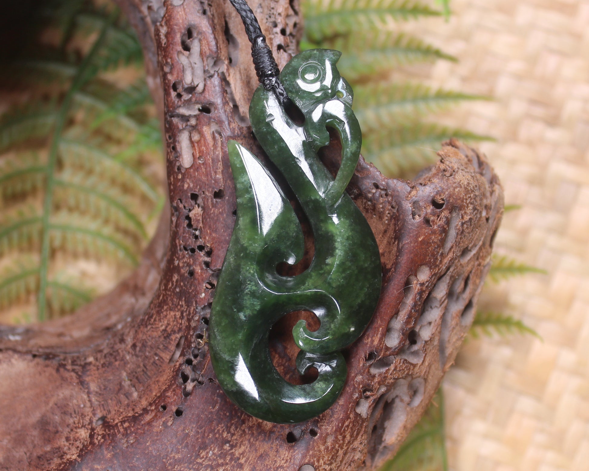 Manaia carved from Kawakawa Pounamu - NZ Greenstone