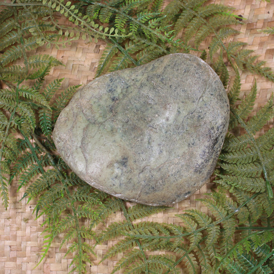 Freeform Pounamu Sculpture - Kokopu Pounamu - NZ Greenstone