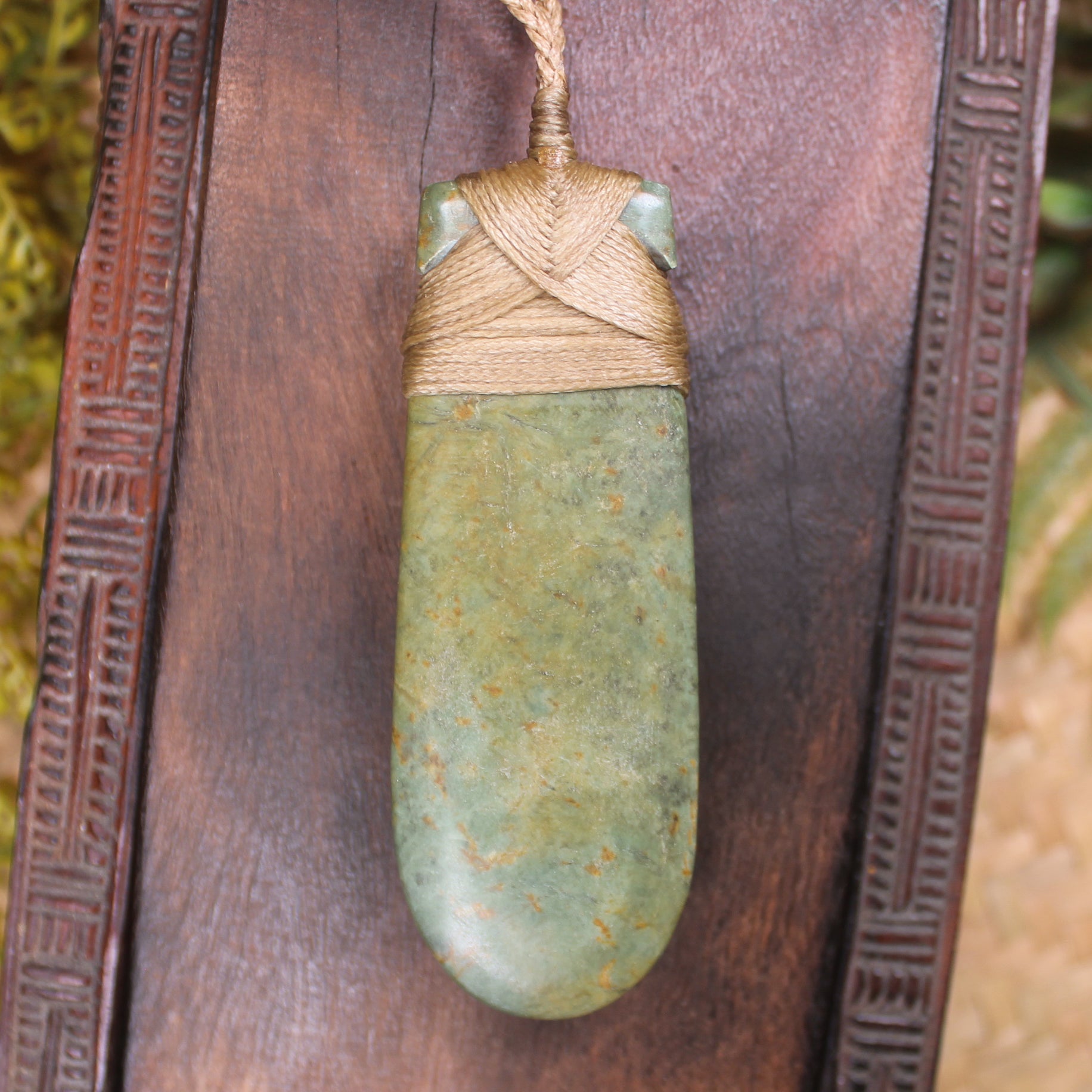 Flower Jade Pounamu Roimata Pendant - NZ Greenstone