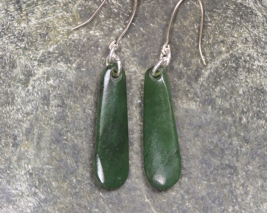 Roimata or Teardrop earrings carved from Kawakawa Pounamu - NZ Greenstone