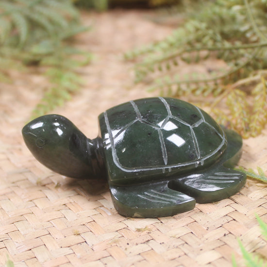 Rimu Pounamu Turtle Sculpture