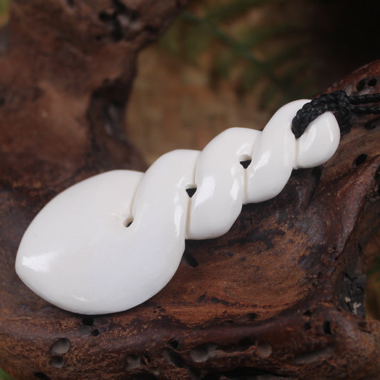 Pikorua or Twist carved from NZ Beef Bone