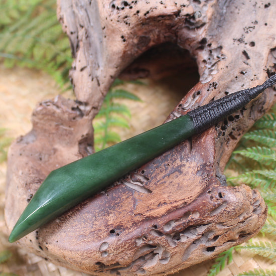 Kawakawa Pounamu Toki