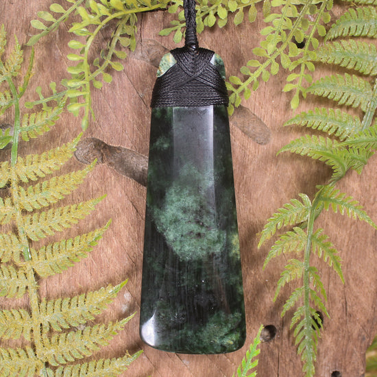 Flower Jade Pounamu Toki