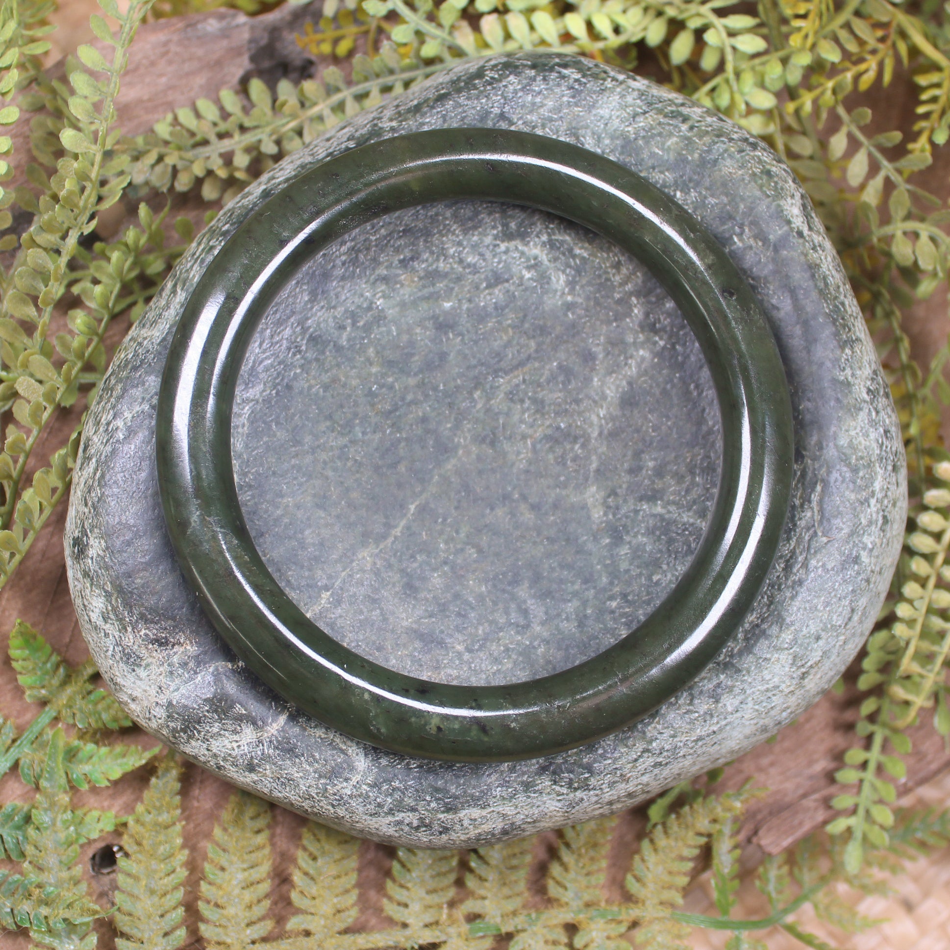 Rimu Pounamu Bangle