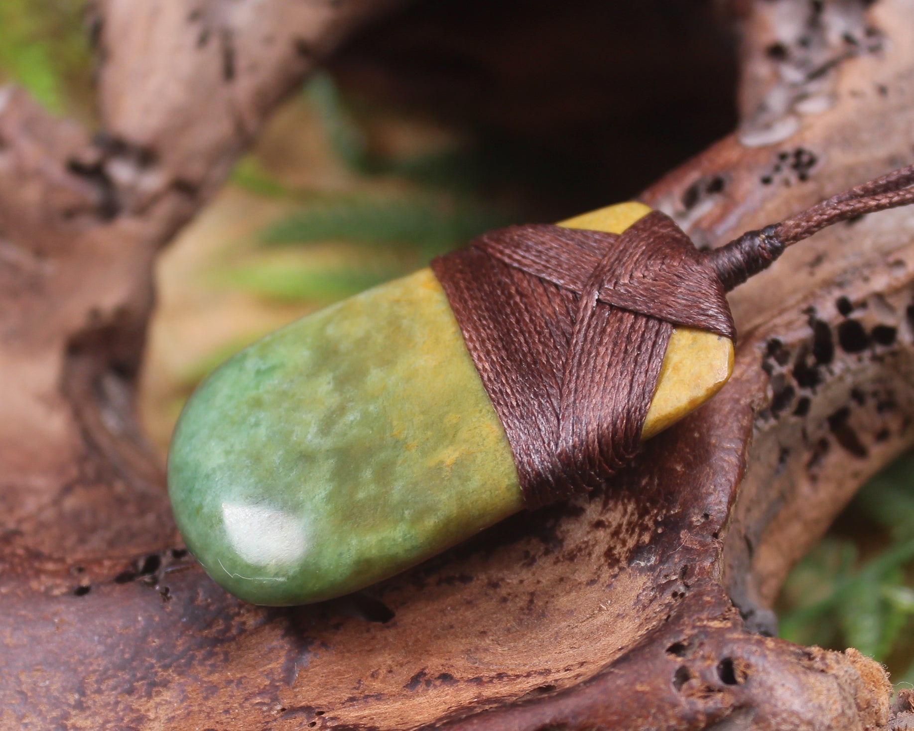 Toki or Adze Pendant carved from Flower Jade Pounamu - NZ Greenstone