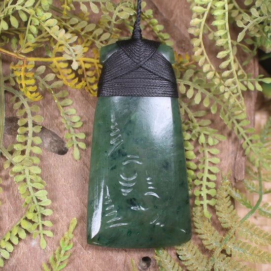 Kawakawa Pounamu Toki