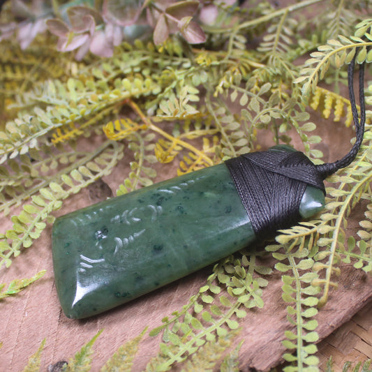 Kawakawa Pounamu Toki