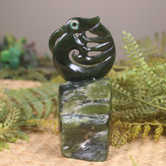 Koropepe sculpture - NZ Greenstone