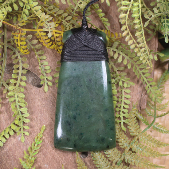 Kawakawa Pounamu Toki