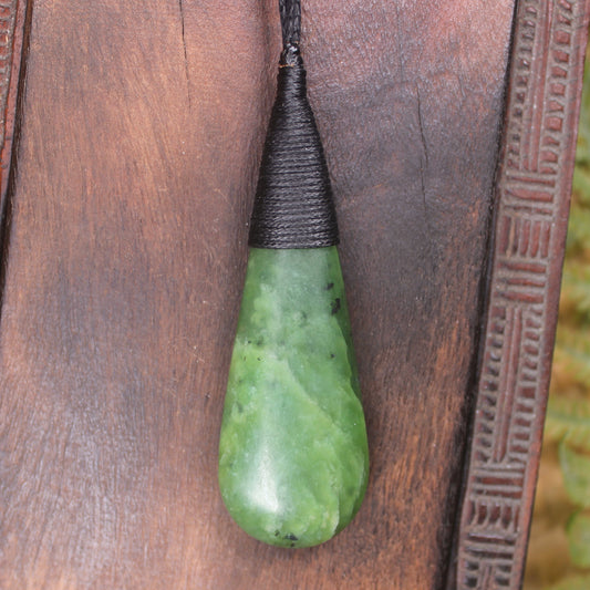Roimata Teardrop carved from Hapopo Pounamu - NZ Greenstone