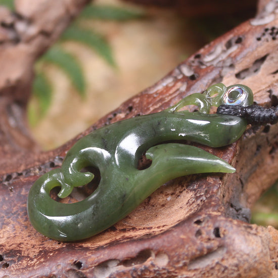 Manaia pendant carved from Rimu Pounamu - NZ Greenstone