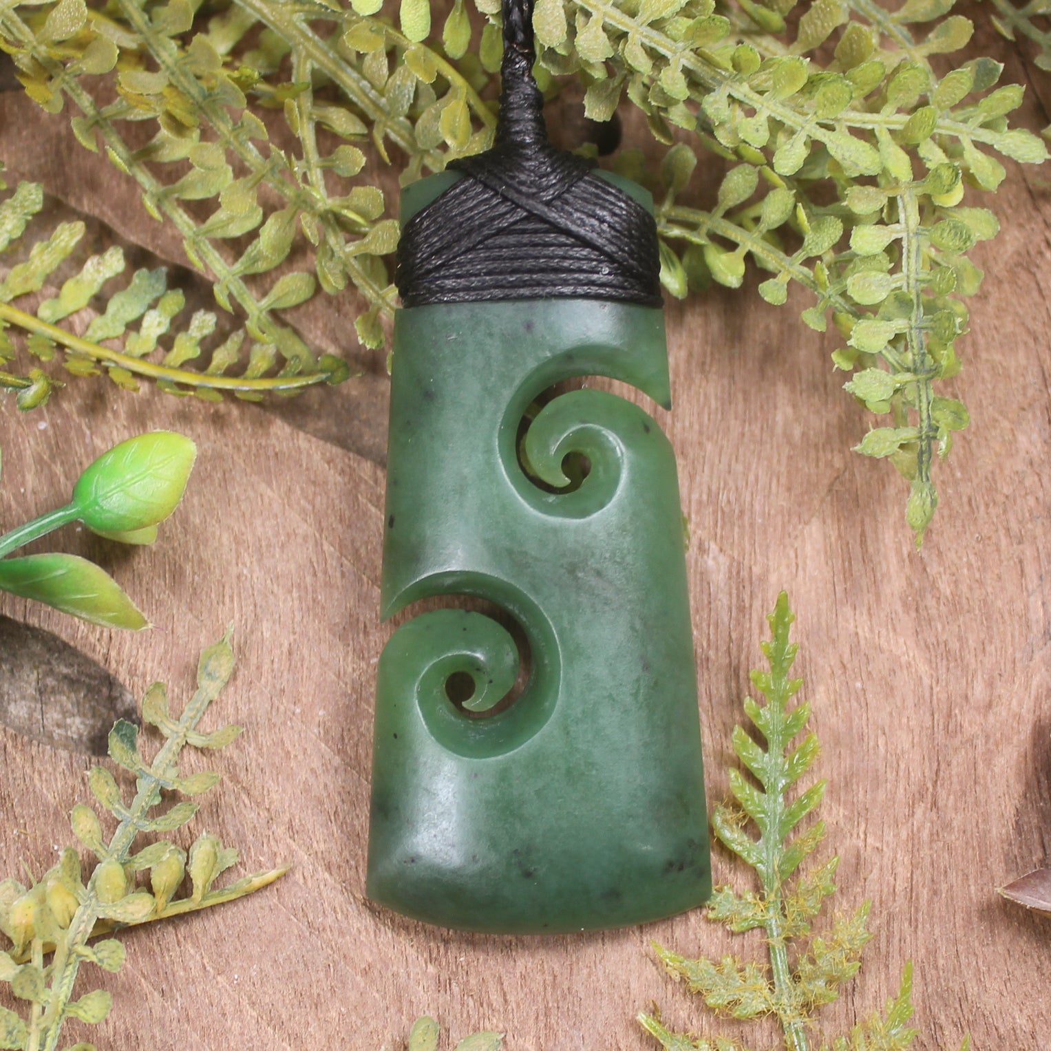 Hapopo Pounamu Toki with Koru - NZ Greenstone