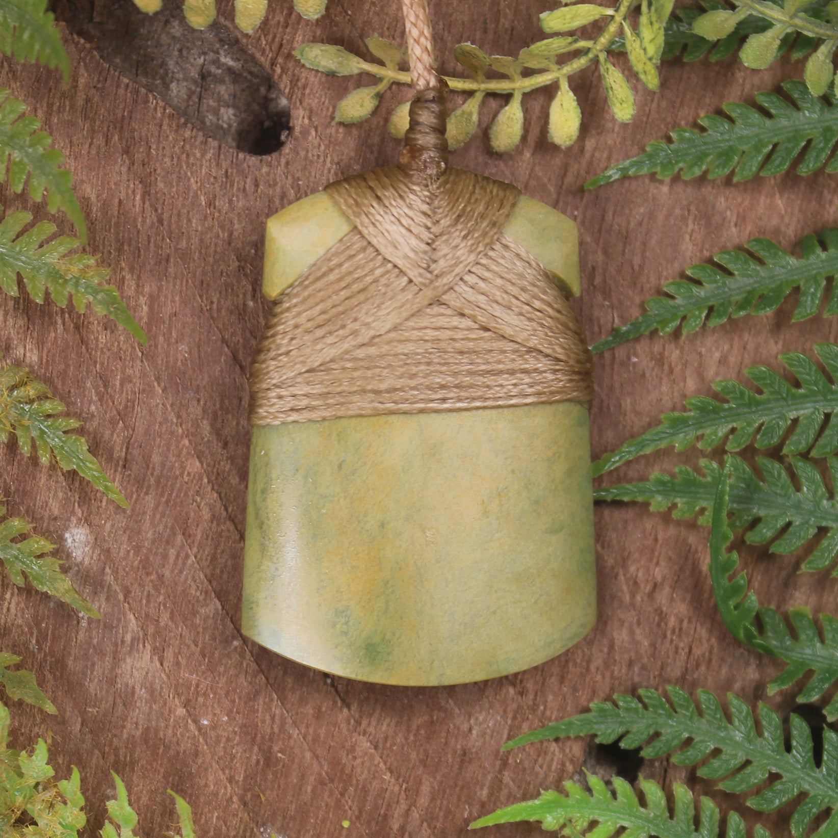Flower Jade Pounamu Toki