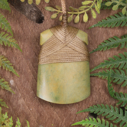 Flower Jade Pounamu Toki