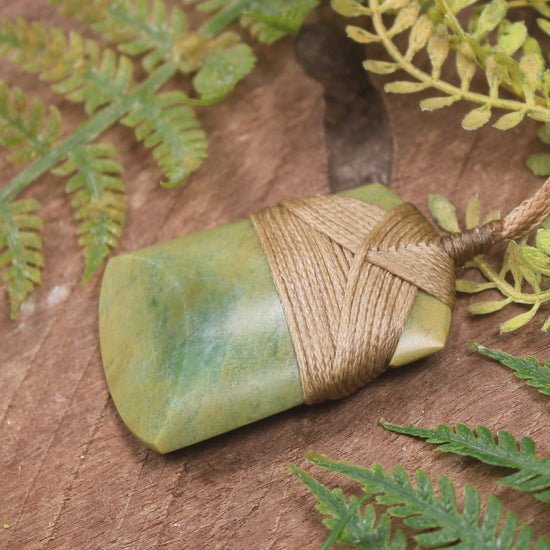 Flower Jade Pounamu Toki