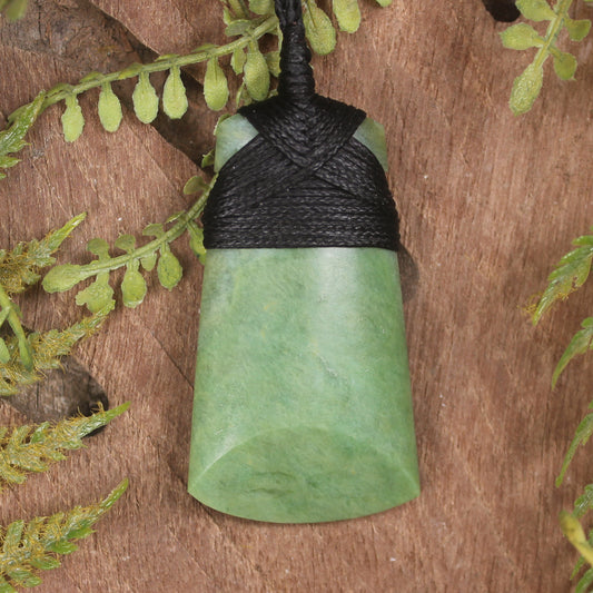 Flower Jade Pounamu Toki