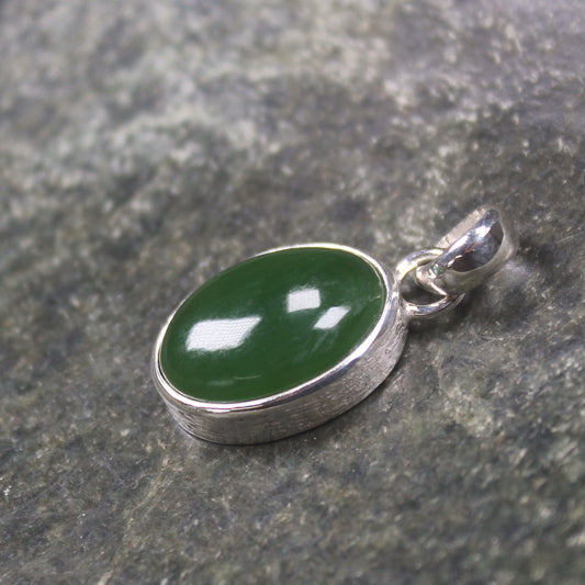 Kawakawa Pounamu pendant set in Sterling Silver - NZ Greenstone