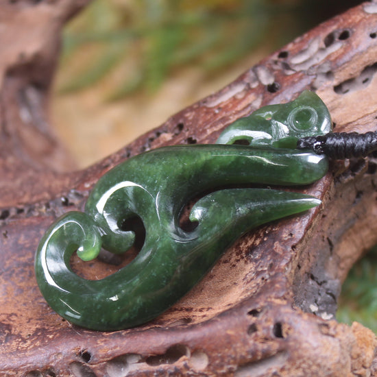 Manaia carved from Kawakawa Pounamu - NZ Greenstone