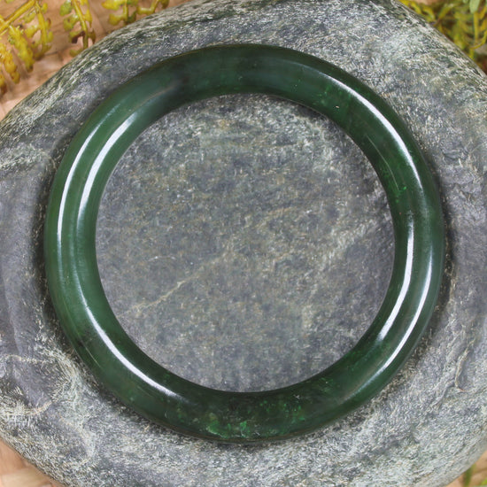 Bangle carved from Kawakawa Pounamu - NZ Greenstone