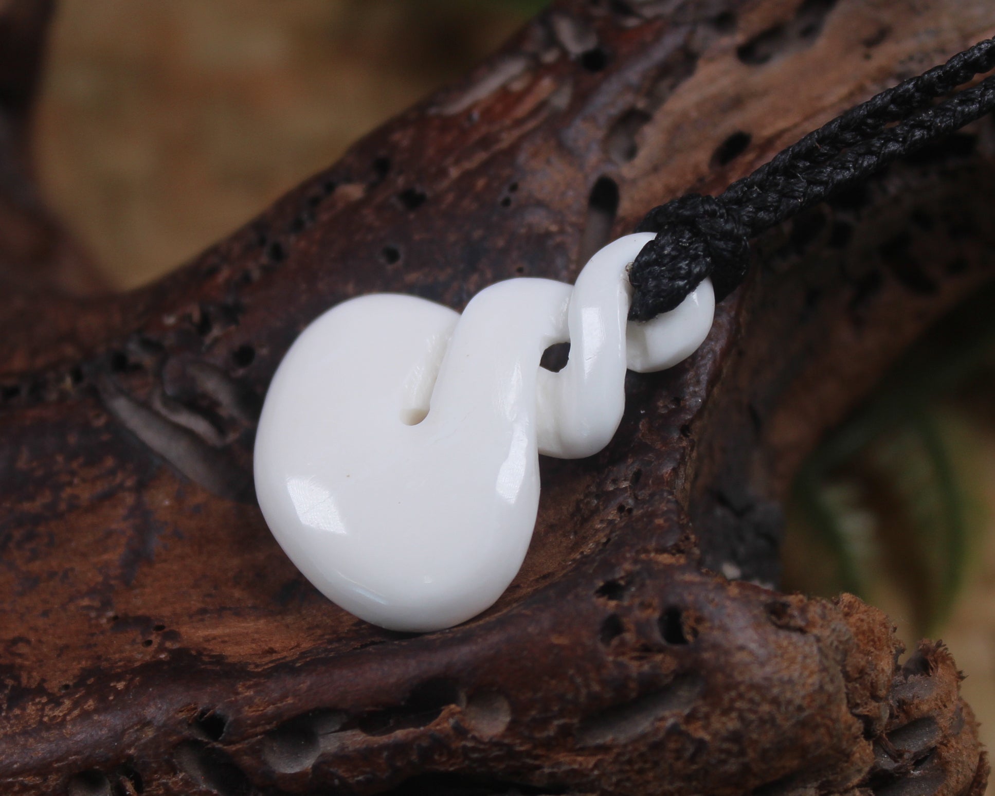 Pikorua or Twist carved from NZ Beef Bone