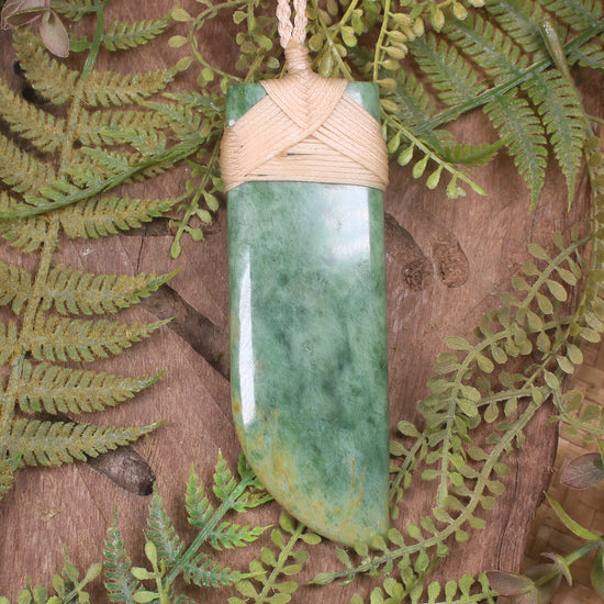 Flower Jade Pounamu Taniwha Tooth pendant