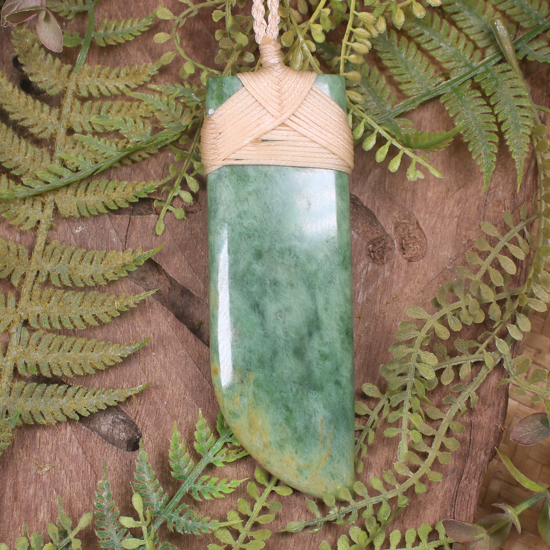 Flower Jade Pounamu Taniwha Tooth pendant