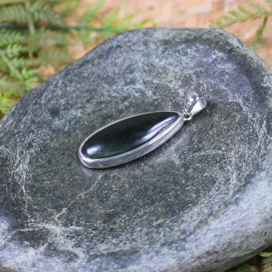 Kawakawa Pounamu pendant set in Sterling Silver - NZ Greenstone