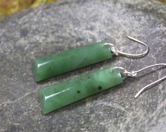 Toki Earrings carved from Hapopo Pounamu - NZ Greenstone