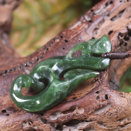 Manaia carved from Kawakawa Pounamu - NZ Greenstone