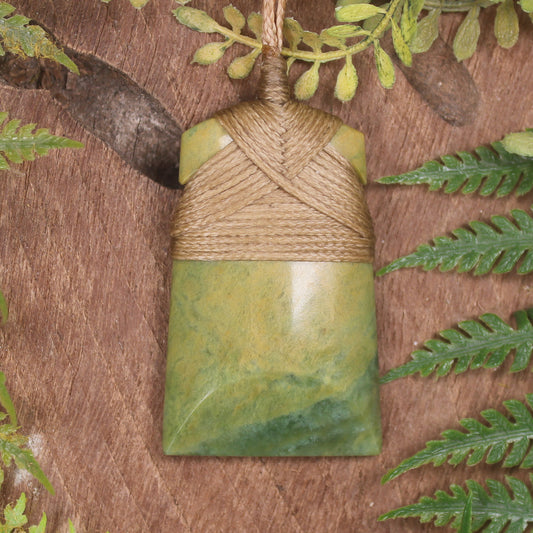 Flower Jade Pounamu Toki