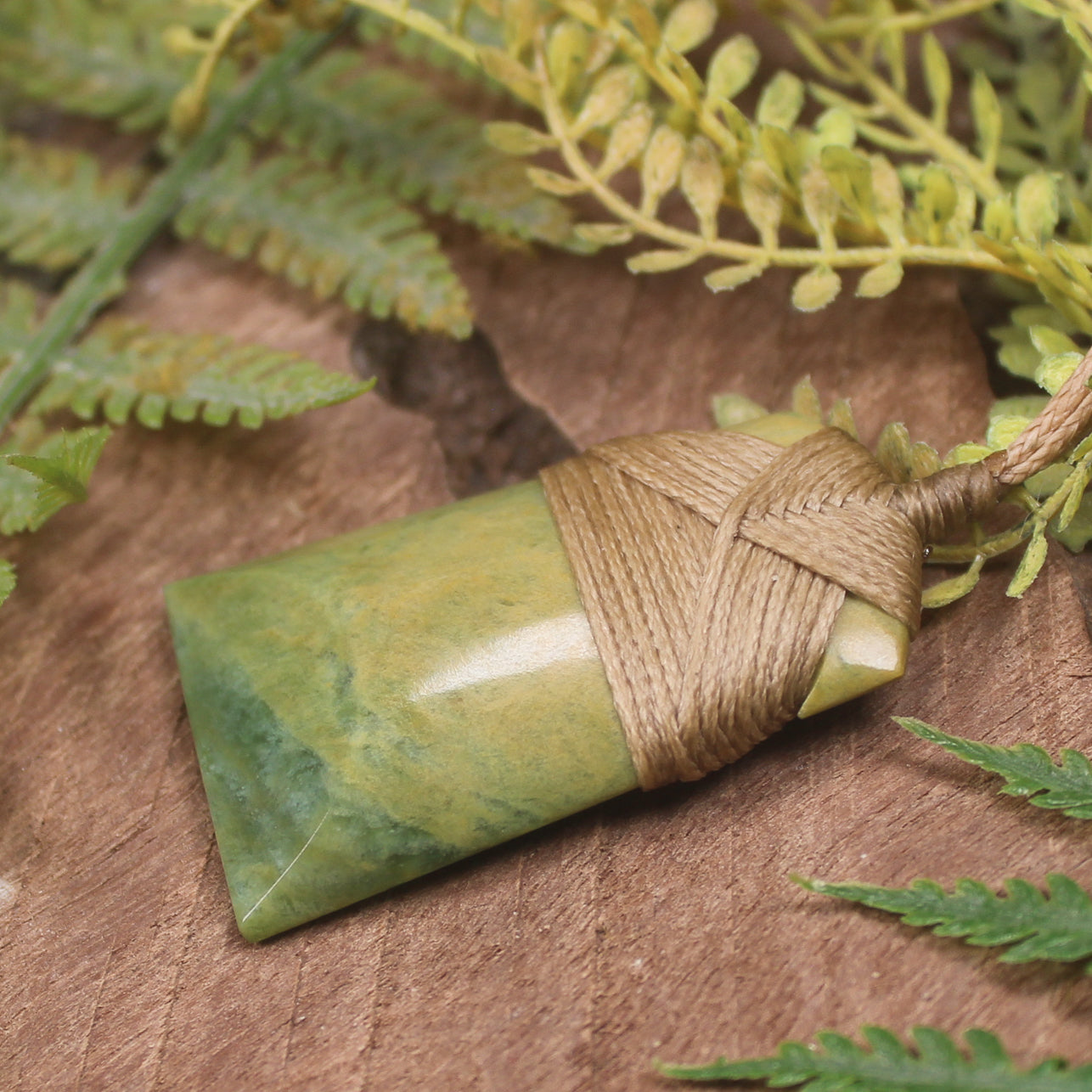 Flower Jade Pounamu Toki