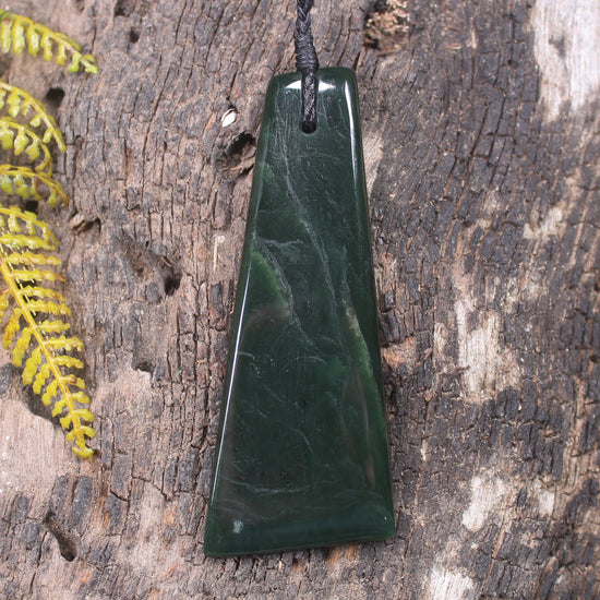 Kawakawa Pounamu Toki